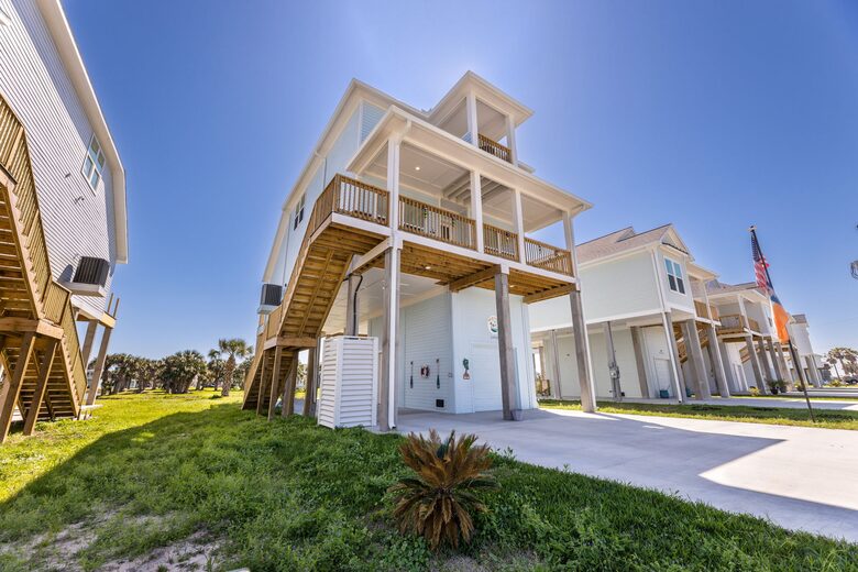 Terramar Water View Retreat - Galveston, Texas