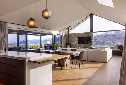 Designer Home with Pool, Sauna & Panoramic Views - Queenstown, New Zealand