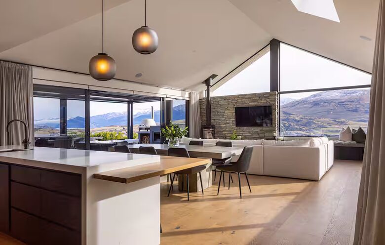 Designer Home with Pool, Sauna & Panoramic Views - Queenstown, New Zealand