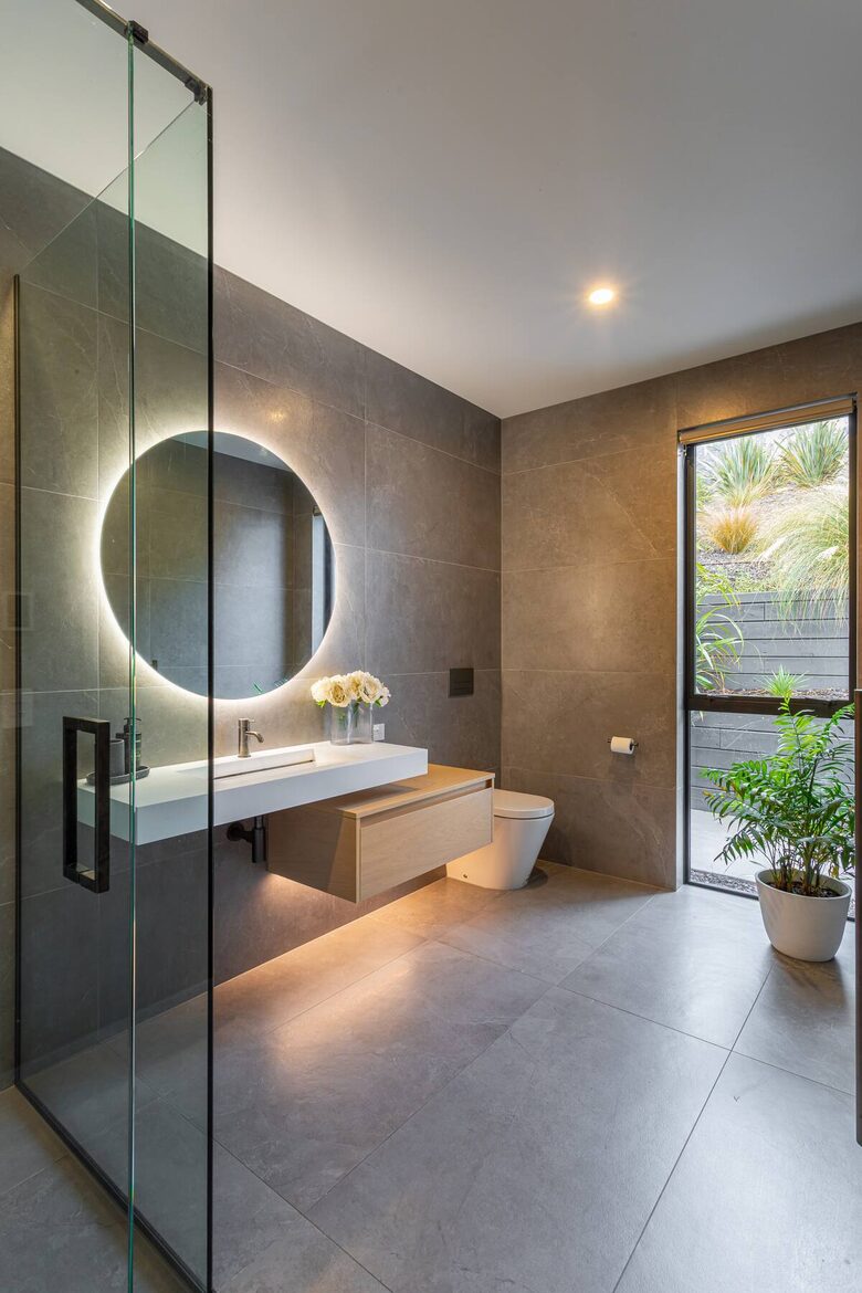 Designer Home with Pool, Sauna & Panoramic Views - Queenstown, New Zealand