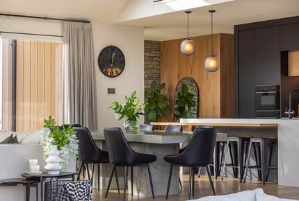 Designer Home with Pool, Sauna & Panoramic Views - Queenstown, New Zealand