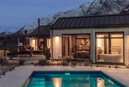 Designer Home with Pool, Sauna & Panoramic Views - Queenstown, New Zealand