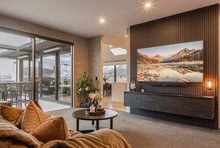 Designer Home with Pool, Sauna & Panoramic Views - Queenstown, New Zealand
