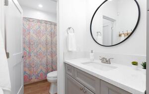 Elegant Alpine Escape in the Heart of Mammoth - Mammoth Lakes, California