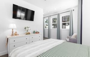 Elegant Alpine Escape in the Heart of Mammoth - Mammoth Lakes, California