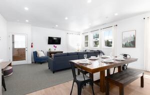 Elegant Alpine Escape in the Heart of Mammoth - Mammoth Lakes, California