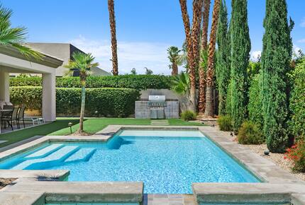 Charming Palm Springs Retreat with Outdoor Living and Hot Tub - Cathedral City, California