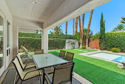 Charming Palm Springs Retreat with Outdoor Living and Hot Tub - Cathedral City, California