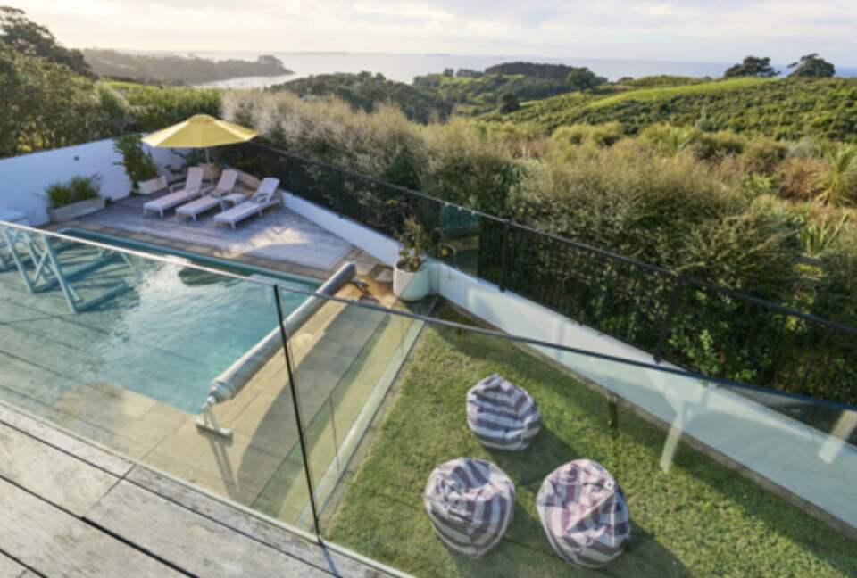 Sophisticated Island Living with Spa & Sun Decks - Waiheke Island, New Zealand
