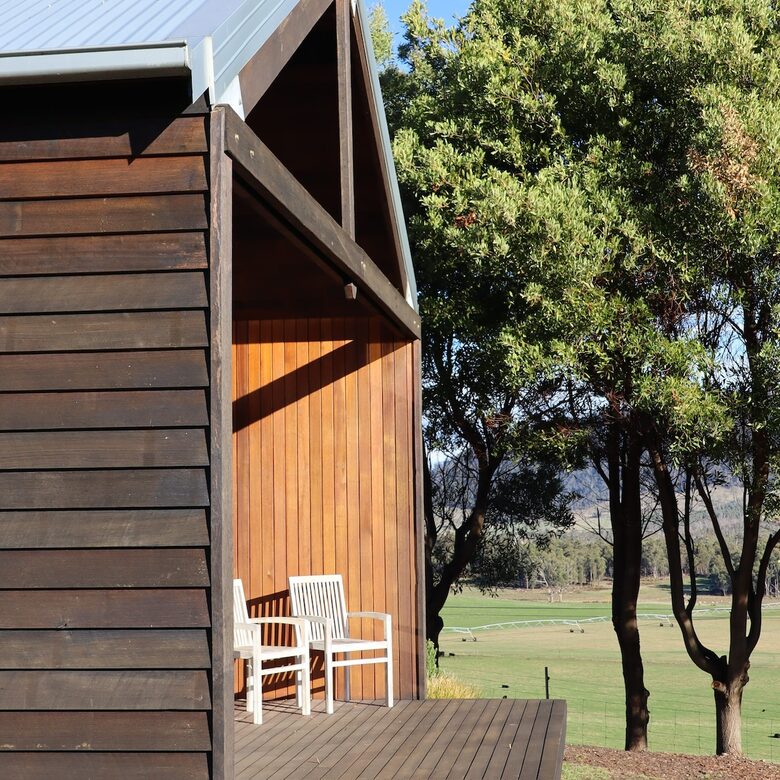 Hillside Retreat Among a Premier Tasmanian Olive Grove - Kellevie, Australia