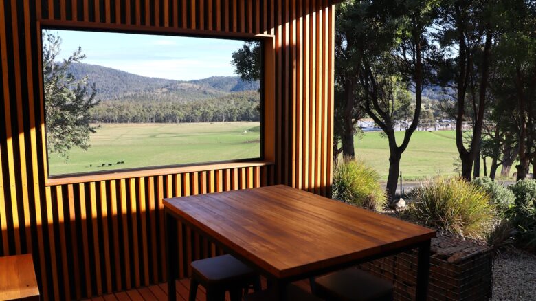 Hillside Retreat Among a Premier Tasmanian Olive Grove - Kellevie, Australia