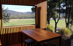 Hillside Retreat Among a Premier Tasmanian Olive Grove - Kellevie, Australia