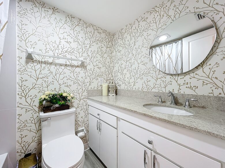 Coastal Comfort Near the Keys - Sarasota, Florida