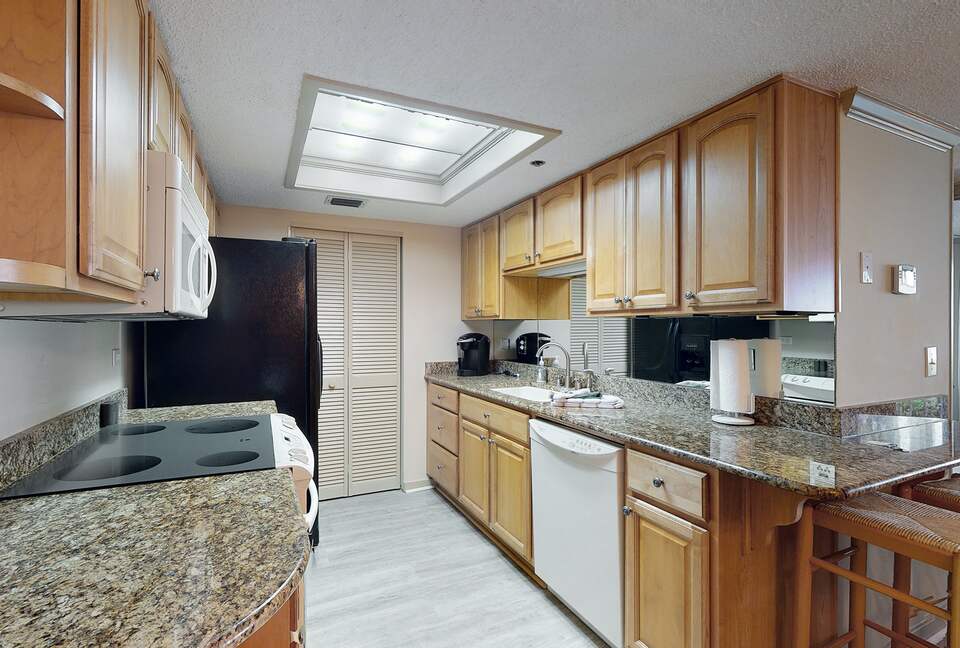 Centennial Condo Luxury Home - Beach Club 116 5 