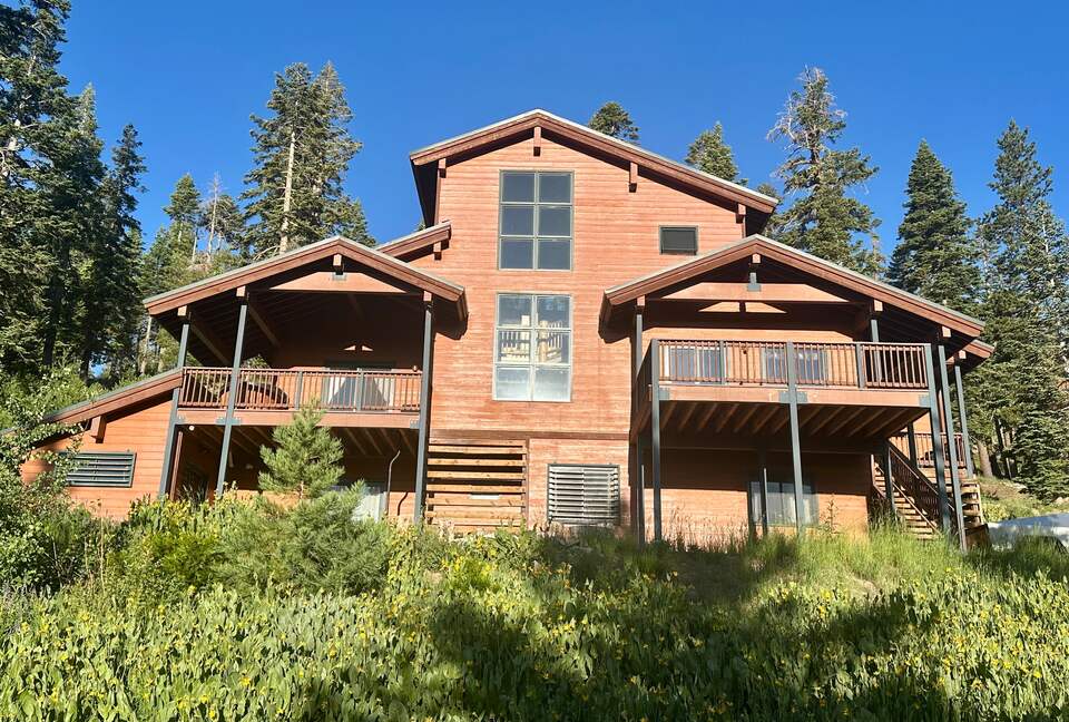 High Sierra Mountain Chalet - Bear Valley, California