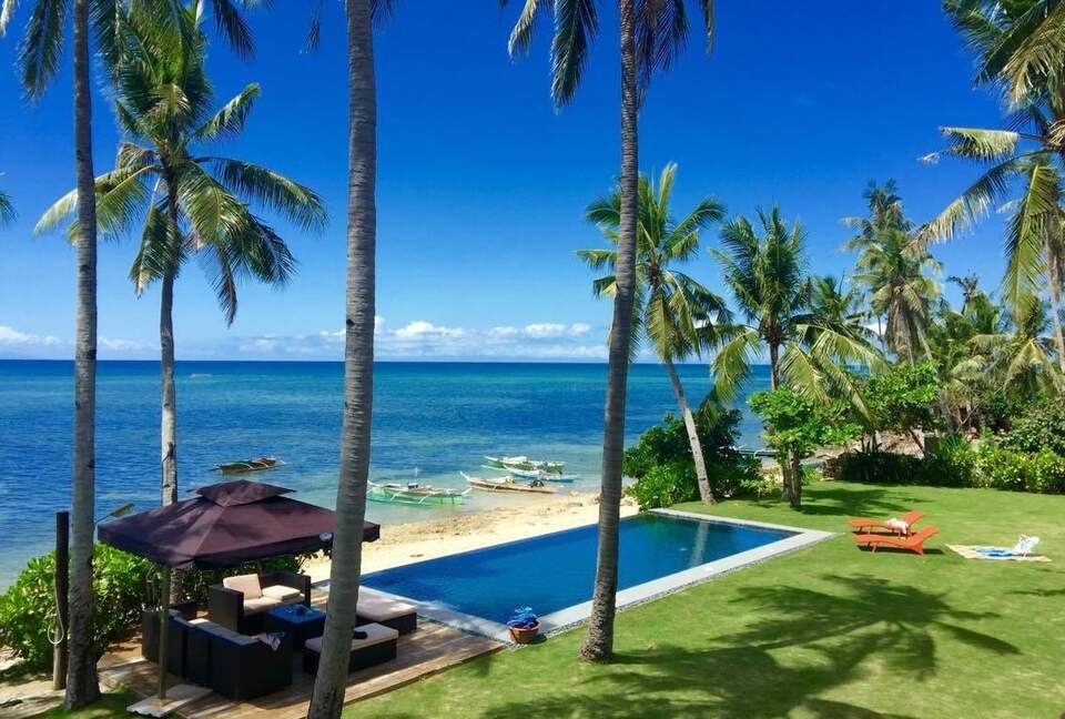 Coastal Comfort with Panoramic Views - Cebu, Philippines