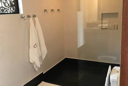 Coastal Comfort with Panoramic Views - Cebu, Philippines