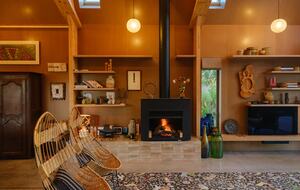 A Bohemian Barn Retreat in Coastal Kapiti - Te Horo, New Zealand