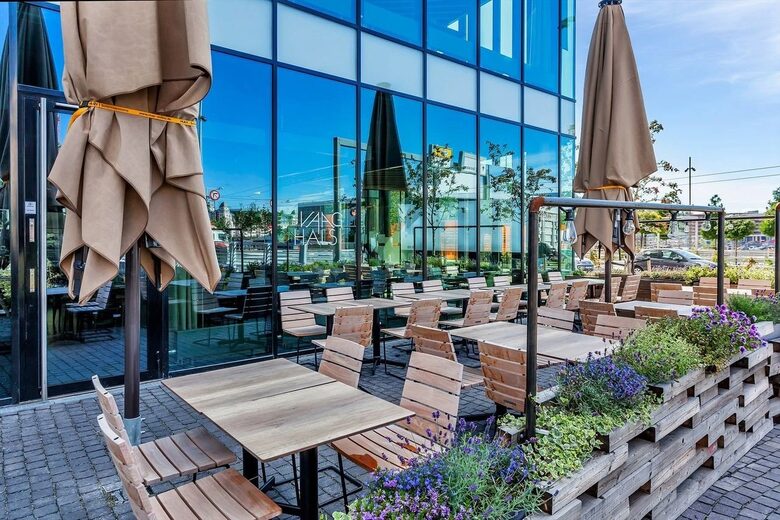 Sophisticated Waterfront Residence with Panoramic Fjord Views - Oslo, Norway