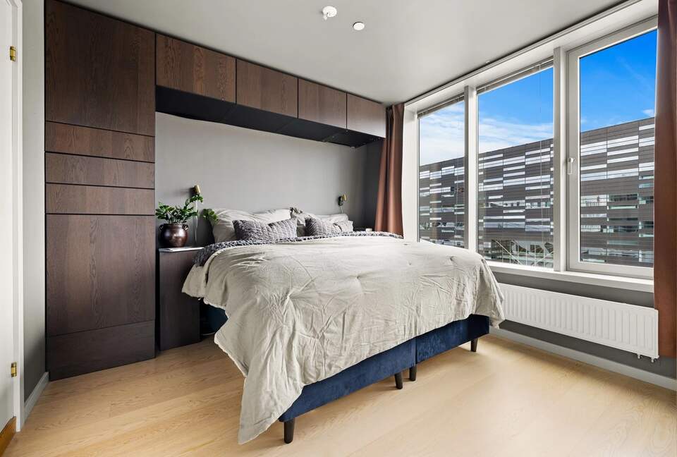 Sophisticated Waterfront Residence with Panoramic Fjord Views - Oslo, Norway