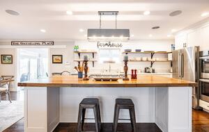 Elevated Mountain Escape Near The Broadmoor - Colorado Springs, Colorado