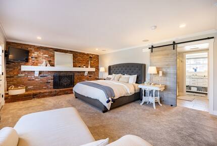 Elevated Mountain Escape Near The Broadmoor - Colorado Springs, Colorado