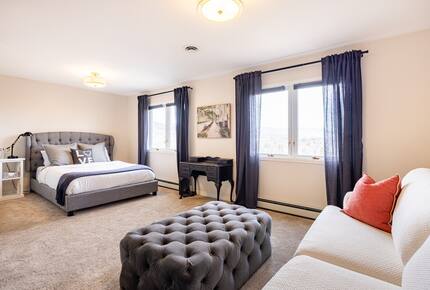 Elevated Mountain Escape Near The Broadmoor - Colorado Springs, Colorado