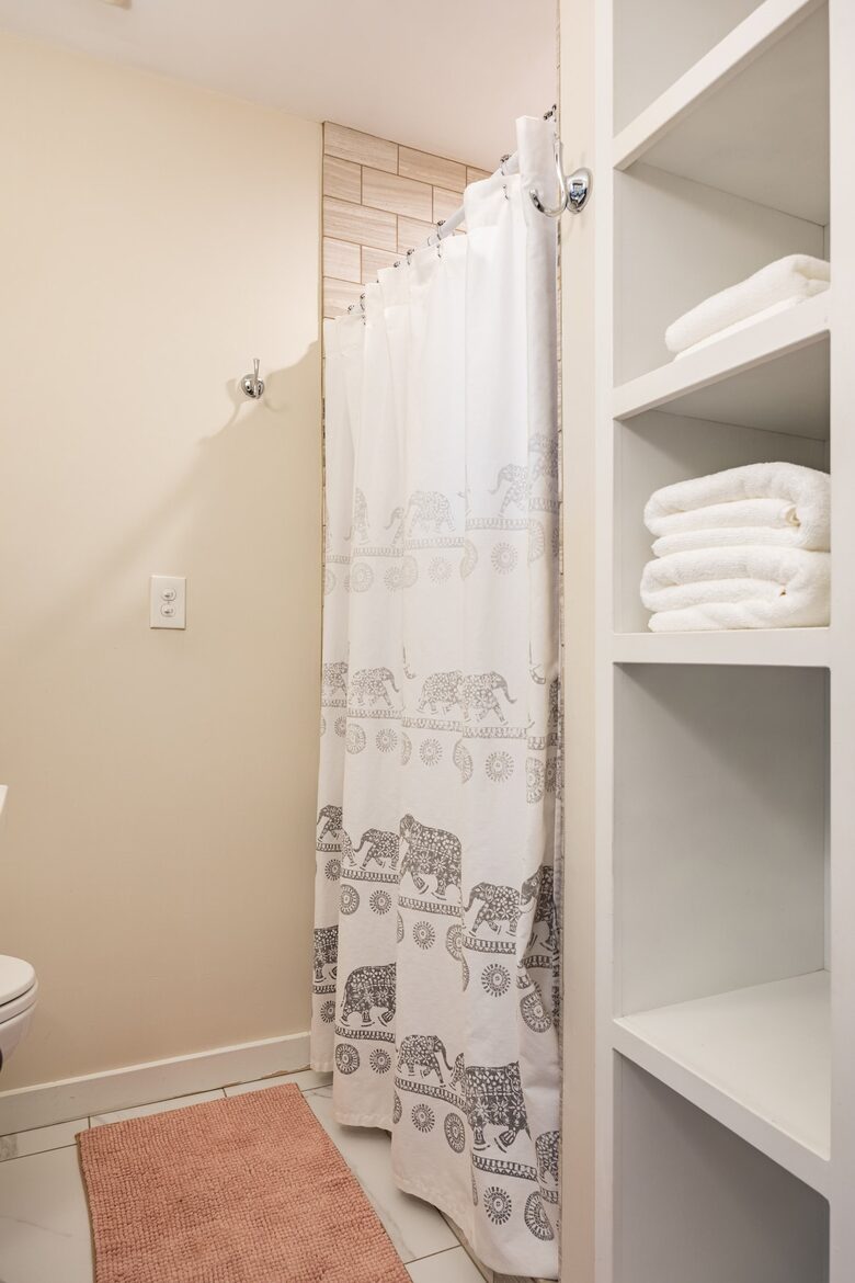 Elevated Mountain Escape Near The Broadmoor - Colorado Springs, Colorado