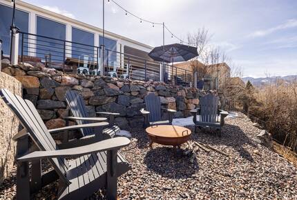 Elevated Mountain Escape Near The Broadmoor - Colorado Springs, Colorado