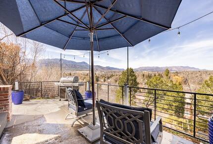 Elevated Mountain Escape Near The Broadmoor - Colorado Springs, Colorado