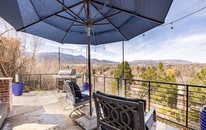 Elevated Mountain Escape Near The Broadmoor - Colorado Springs, Colorado