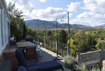 Elevated Mountain Escape Near The Broadmoor - Colorado Springs, Colorado