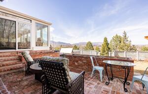 Elevated Mountain Escape Near The Broadmoor - Colorado Springs, Colorado