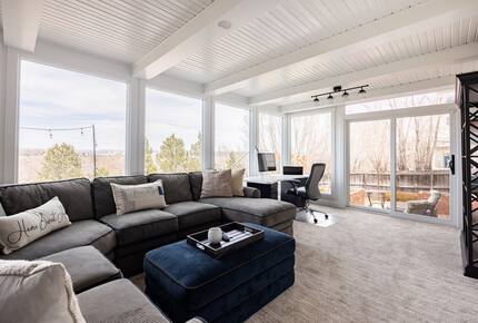 Elevated Mountain Escape Near The Broadmoor - Colorado Springs, Colorado