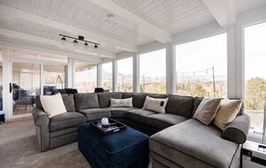 Elevated Mountain Escape Near The Broadmoor - Colorado Springs, Colorado