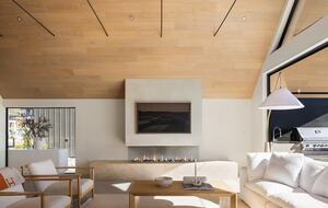 Spa Haven with Panoramic Lake Chelan Views - Chelan, Washington