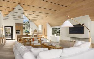 Spa Haven with Panoramic Lake Chelan Views - Chelan, Washington