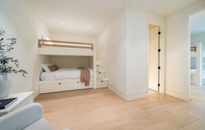 Spa Haven with Panoramic Lake Chelan Views - Chelan, Washington