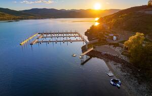 Spa Haven with Panoramic Lake Chelan Views - Chelan, Washington