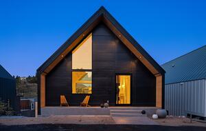 Spa Haven with Panoramic Lake Chelan Views - Chelan, Washington