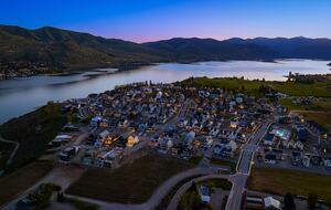 Spa Haven with Panoramic Lake Chelan Views - Chelan, Washington