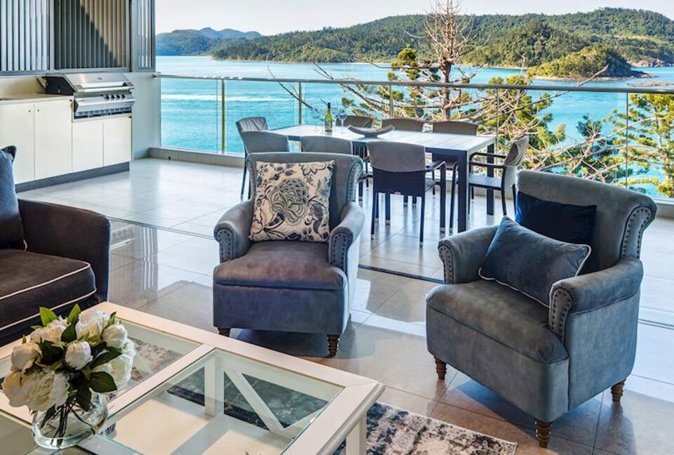 Contemporary Island Elegance with Private Plunge Pool - Hamilton Island, Australia