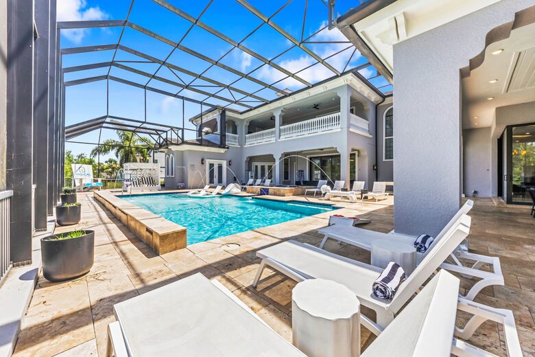 The Reunion Mansion - Reunion, Florida