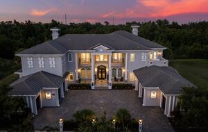 The Reunion Mansion - Reunion, Florida