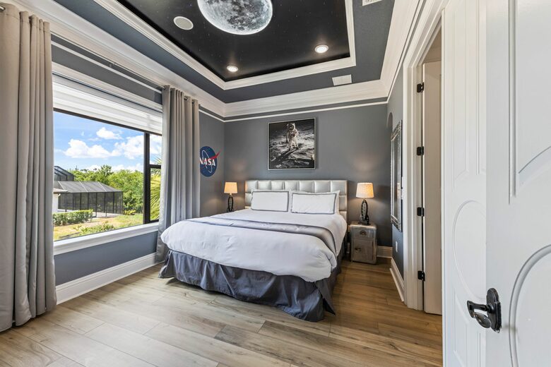 The Reunion Mansion - Reunion, Florida