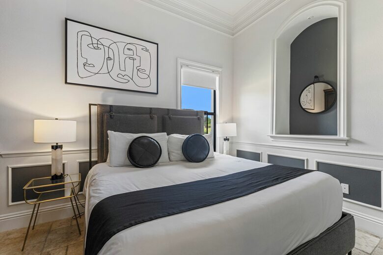 The Reunion Mansion - Reunion, Florida