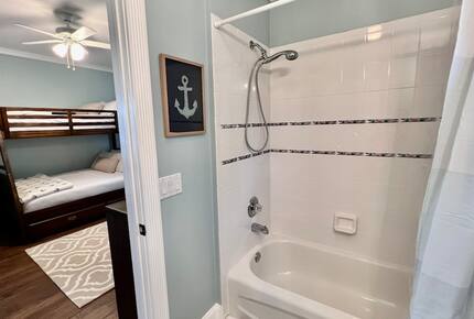 Refined Key West-Style Home Near Downtown Jensen Beach - Jensen Beach, Florida