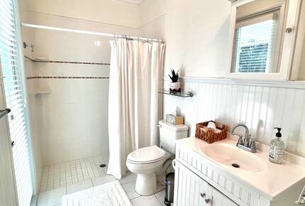 Refined Key West-Style Home Near Downtown Jensen Beach - Jensen Beach, Florida