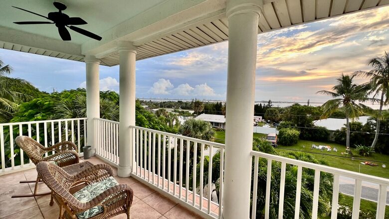 Refined Key West-Style Home Near Downtown Jensen Beach - Jensen Beach, Florida