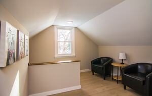 Peaceful Twin Lakes Waterfront Retreat Near Minneapolis - Minneapolis, Minnesota